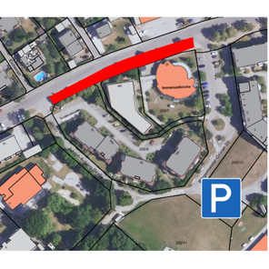 Ein Lageplan, der rot markiert die gesperrten Parkplätze auf der Lindenstraße zeigt und die alternative Parkfläche an der Schmuttertalhalle
